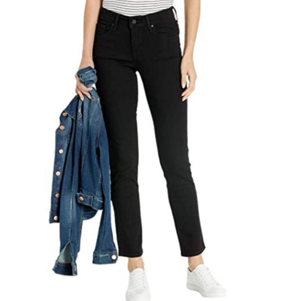 Levi’s Mid Rise Black Skinny Jeans